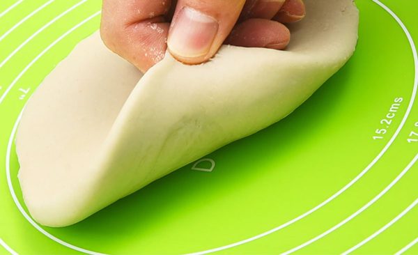 Silicone Baking Mat with Measurements – Non-Stick Roti, Dough & Cookie Sheet Oven Liner